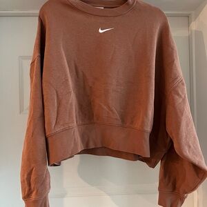 Nike Women's Cropped Phoenix Fleece Sweatshirt size medium